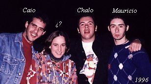 Caio, su amiga, Yo, Mauricio (te cagu con la foto!!)